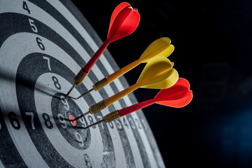 https://ru.freepik.com/free-photo/darts-arrows-in-the-target-center-business-concept_3976104.htm#fromView=search&page=1&position=6&uuid=95dc7ffe-7e25-45f6-a53a-e0487285491b